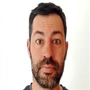 Profesional de gimnasio, ejercicios de musculación, pérdida de peso, definición muscular,  adecuado a cada persona.